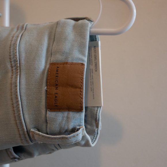 American Eagle Curvy Hi-rise Shorties - Picture 4 of 9